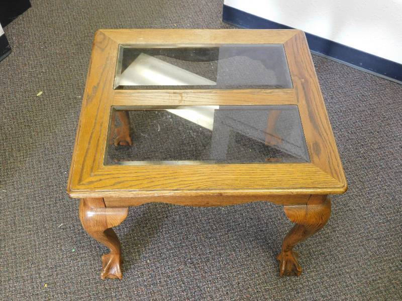 lot 9198 image: 21 T, 24 W, 26 D. Claw on Ball Footed Parlor Table  End Table.
