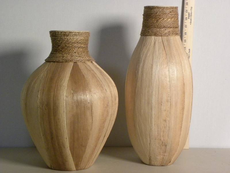 lot 6015 image: 16 & 19.5 Tall Banana Leaf Vases