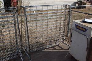 lot 2464 image: Dept Store Rack #1