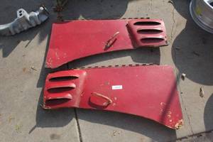 lot 2470 image: 1950s Mack Truck Hood Sides