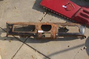 lot 2471 image: Vintage Car or Truck Dash
