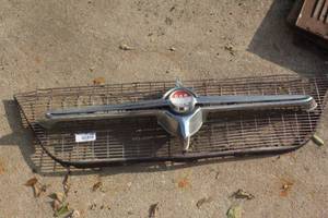lot 2482 image: 1963 Chrysler 300 Grille and Emblem
