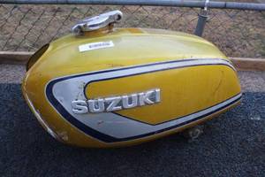 lot 2493 image: Vintage Suzuki Motorcycle Fuel Tank