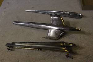 lot 2525 image: Vintage Hood Ornament Lot
