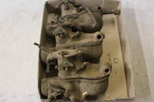 lot 2570 image: Antique Carburetor Lot