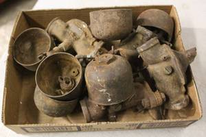 lot 2577 image: Antique Carburetor Lot