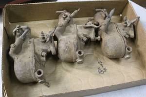 lot 2584 image: Antique Carburetor Lot