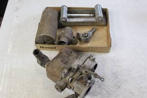 lot 2604 image: Antique Car Parts Lot