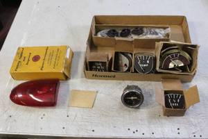 lot 2605 image: NOS Antique Car Parts Lot