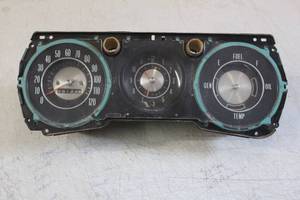 lot 2619 image: 1964 1965 Chevrolet Chevelle Gauge Cluster