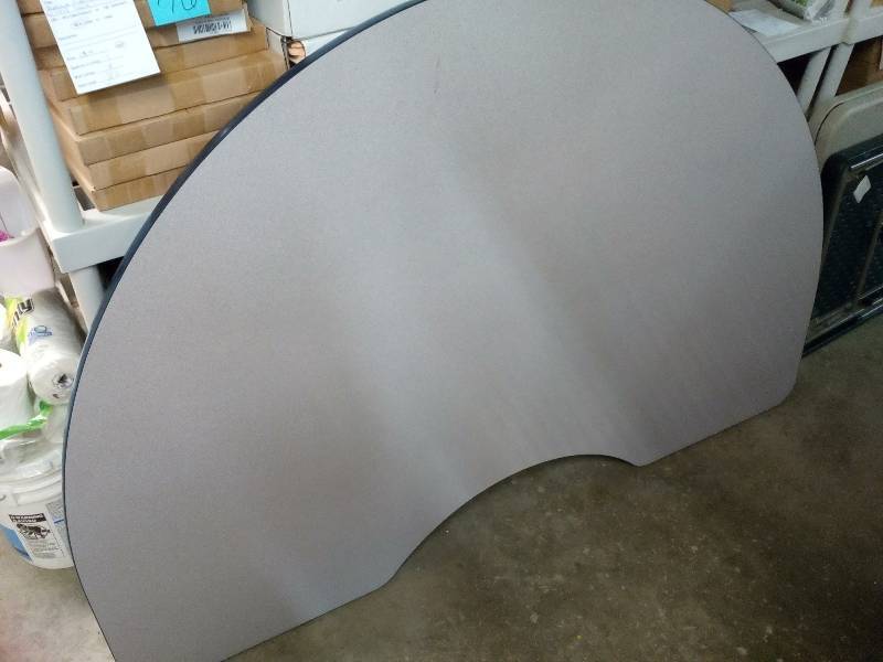 lot 27 image: Classroom Table Top