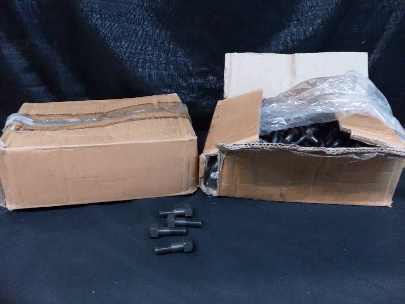 lot 52 image: Caterpillar Truck Bolts Dome Head