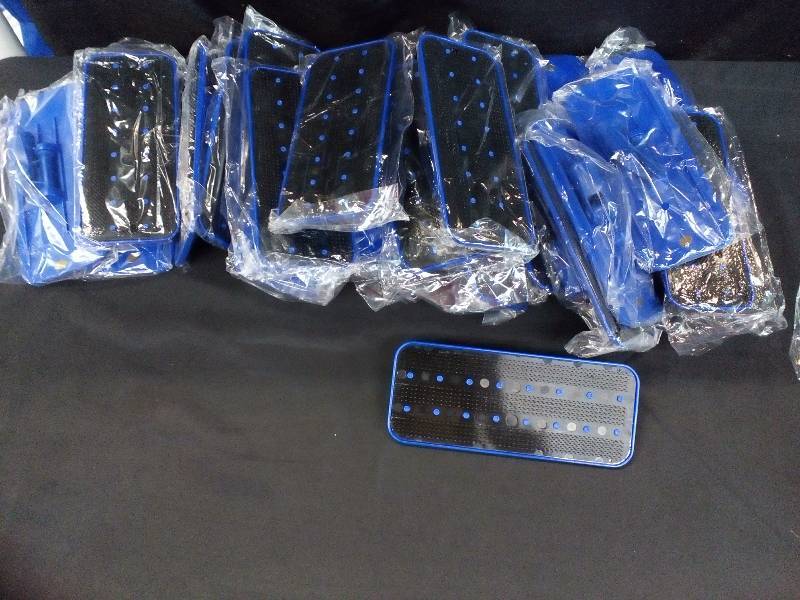 lot 69 image: Plastic Mop Heads