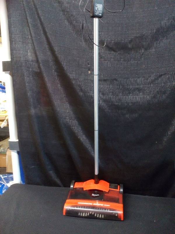 lot 101 image: Royal Sweeper Plus, 4A