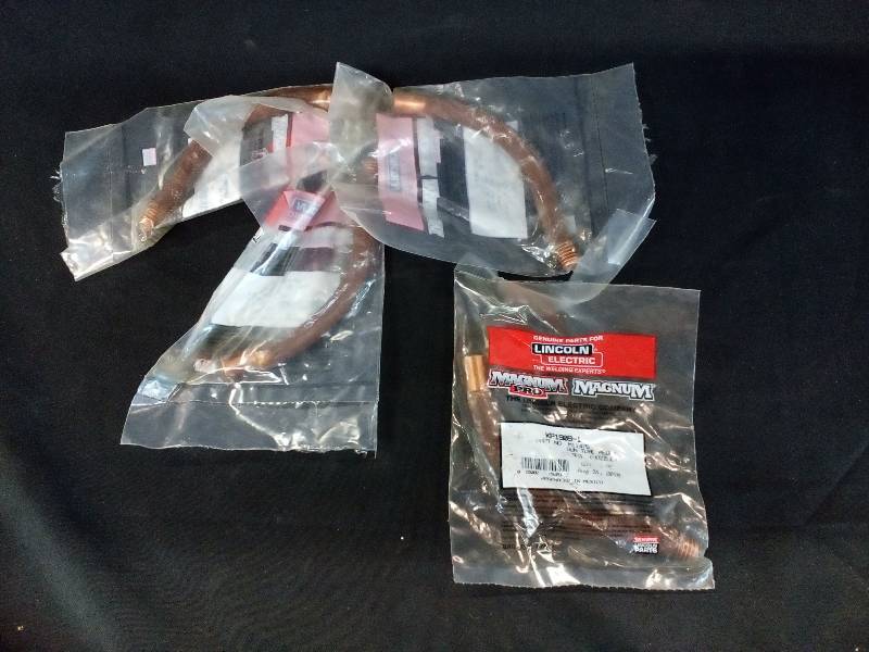 lot 109 image: Lincoln Electric Gun Tube Assembly 62 Degree Nozzle