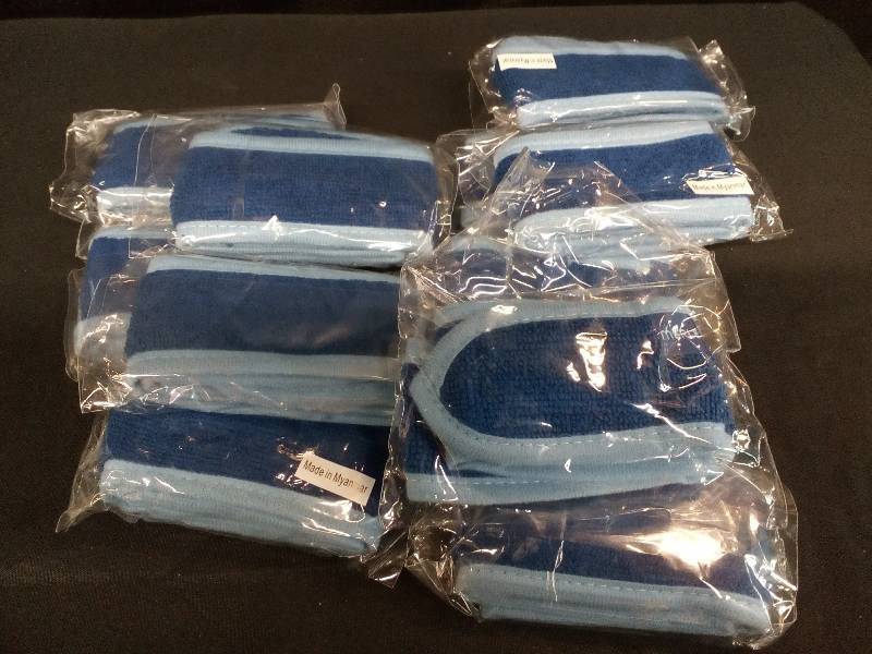 lot 151 image: Merle Norman Spa Head WrapBands With Velcro