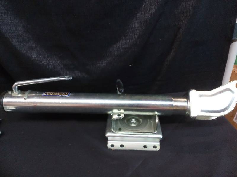 lot 163 image: Fulton Boat Jack - 1500 Lb