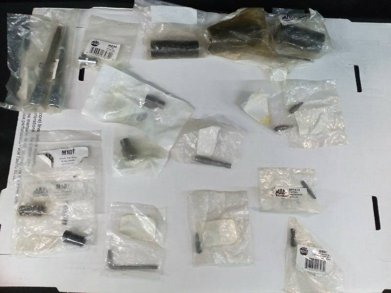 lot 179 image: MAC Tools Bits & Drivers