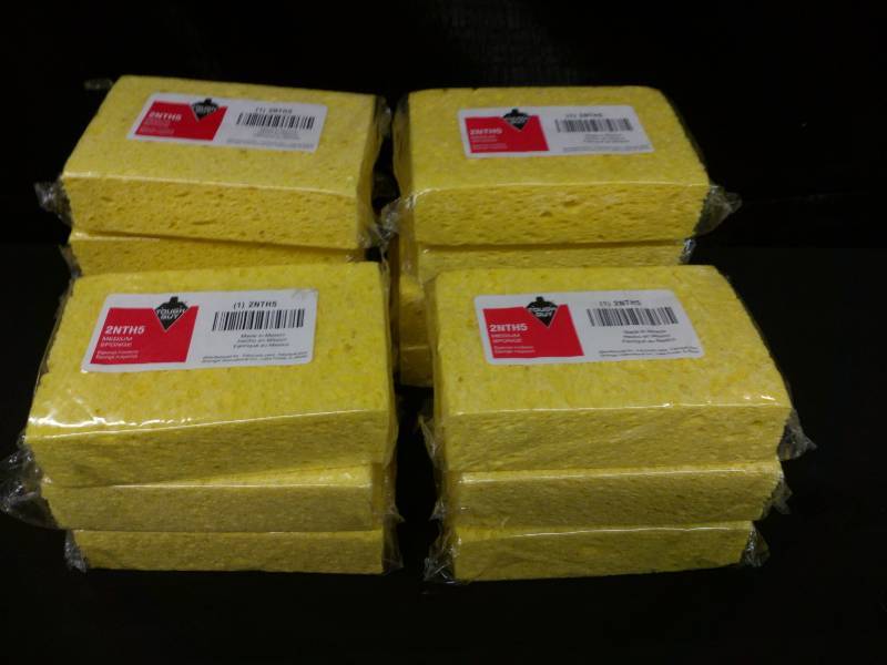 lot 213 image: Cellulose Sponge