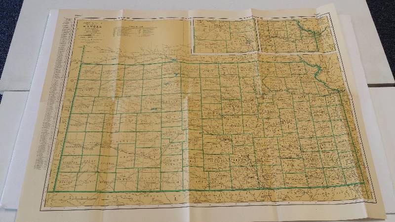 lot 1043 image: 1941 Rand McNally Kansas State Map w Railroads & Population 27.5 x 21