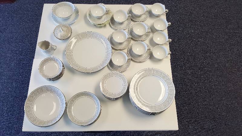 lot 1055 image: Vintage W Dalton Whitney Imperial China 63 Piece 11 Settings Tea Cups Sugar Gravy Bowl