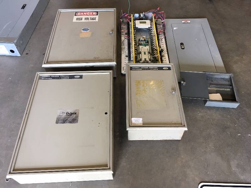 lot 80 image: LOT OF CONTROL BOXES
