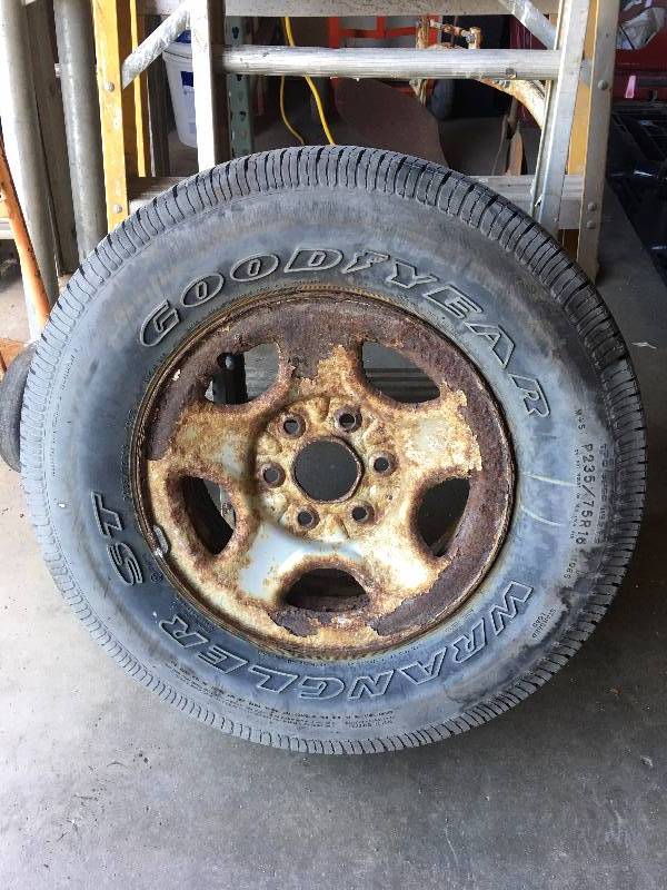 lot 101 image: GOODYEAR WRANGLER TIRE AND WHEEL