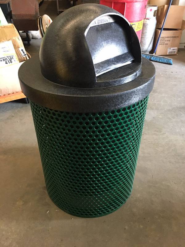 lot 37 image: NEW OUTDOOR COMMERCIAL TRASH CAN