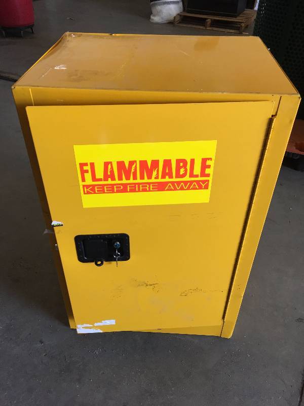lot 40 image: UNUSED EDSAL METAL FLAMMABLE CABINET