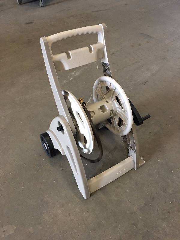 lot 41 image: UNUSED GARDEN HOSE REEL