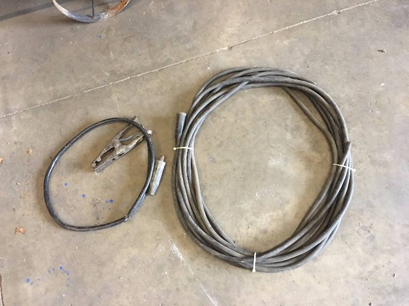 lot 120 image: WELDING LEADS