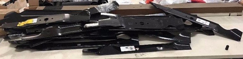 lot 144 image: LARGE LOT OF MOWER BLADES
