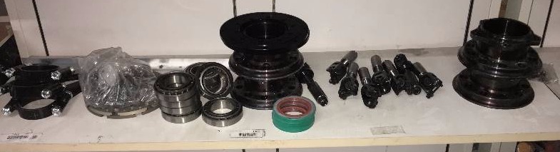 lot 117 image: KEYSER MANUFACTURING RACING BEARING AND HUB KIT