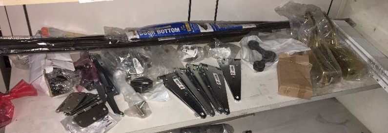 lot 122 image: LOT OF DOOR HARDWARE
