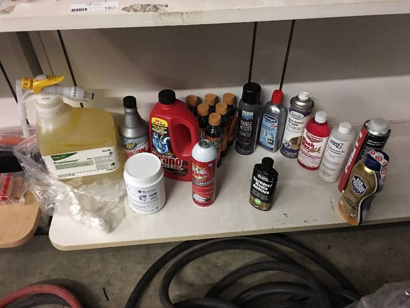 lot 125 image: HOUSEHOLD CHEMICAL LOT