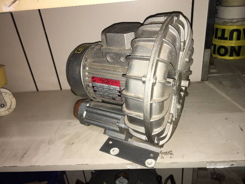 lot 137 image: BER-MAR BLOWER