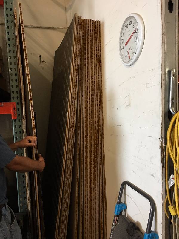 lot 154 image: 11 SHEETS OF CORRUGATED PLYWOOD & 1 SHEET OF GROOVED SHEETING