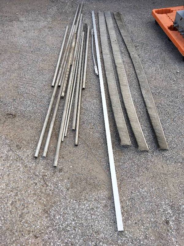 lot 13 image: STAINLESS STEEL STOCK AND STEEL WIRE BRUSH