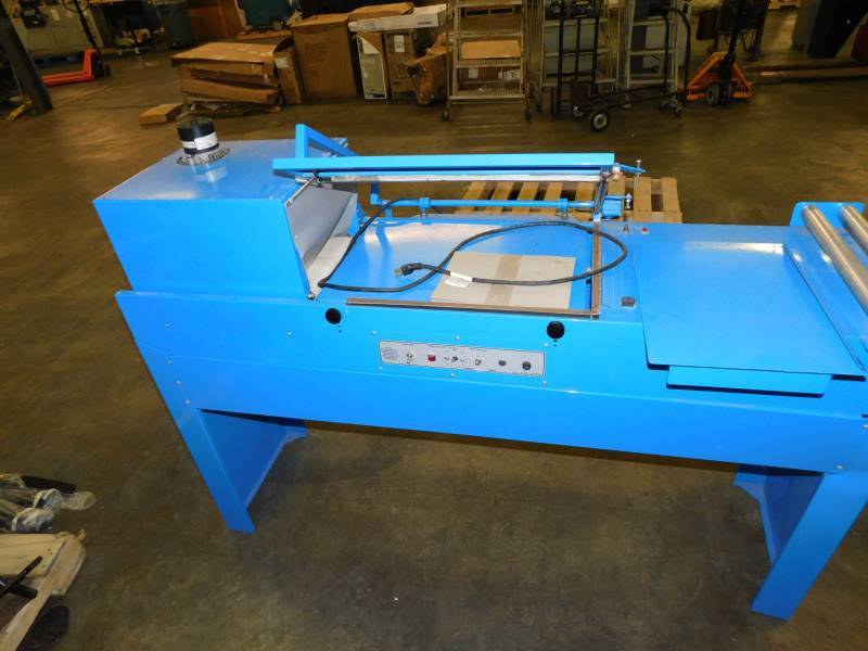 lot 3423 image: Heat Shrink Machine Serial #4904 No Model #