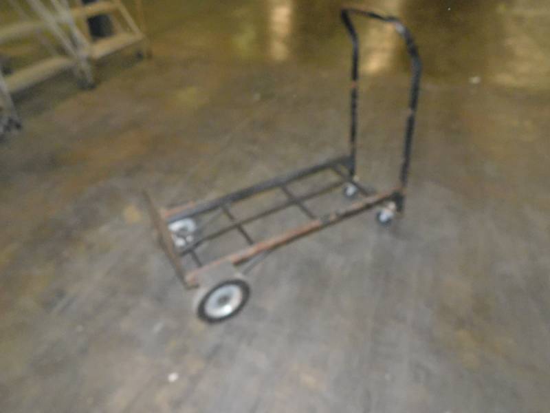 lot 3439 image: Dolly  Cart