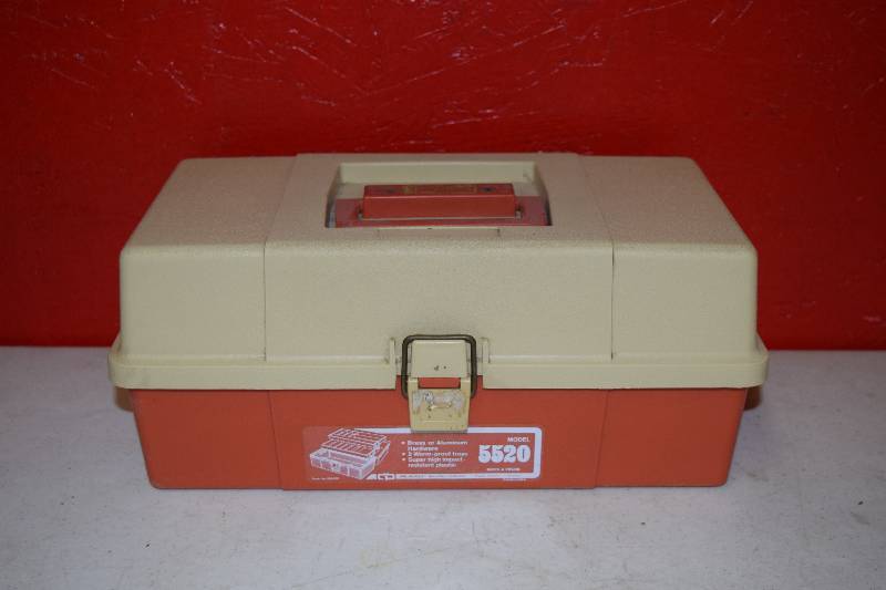 lot 5 image: Vintage Plano Tackle Box