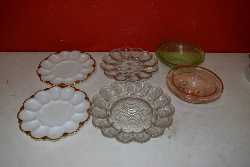 lot 19 image: Egg Plates and Depression Glass