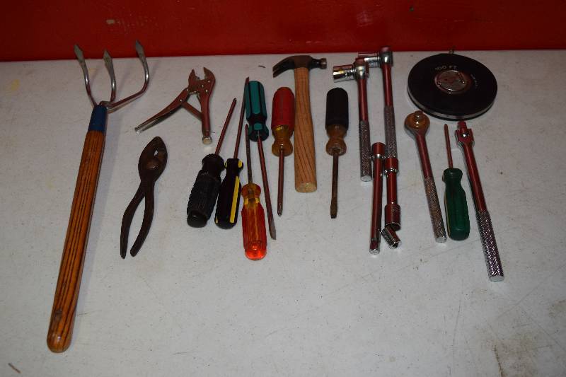 lot 26 image: Tools