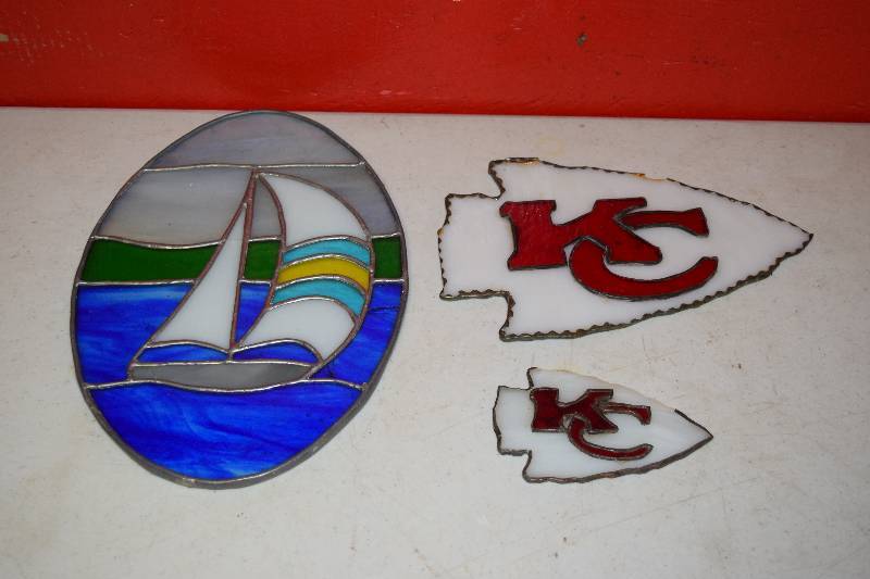 lot 31 image: Stained Glass