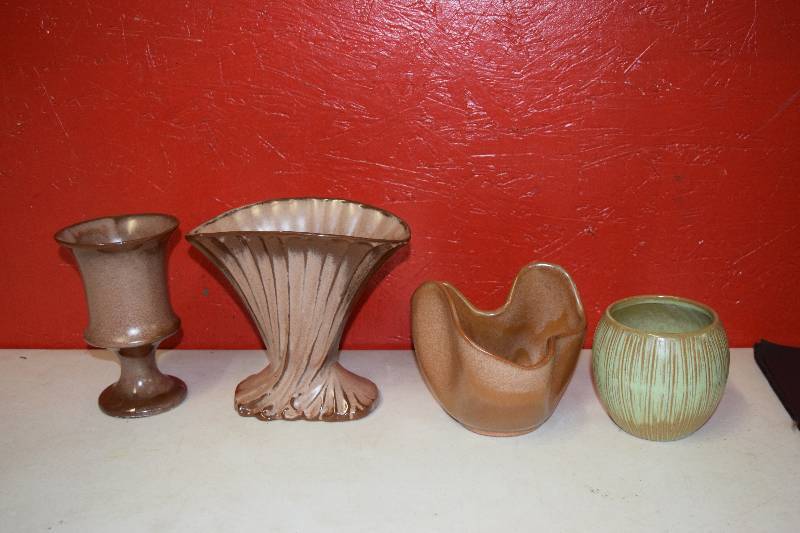 lot 65 image: 4 Frankoma Vases or Planters