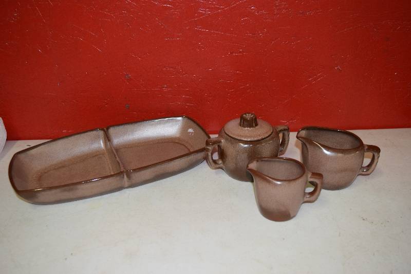 lot 81 image: Frankoma Plainsmen Dishes