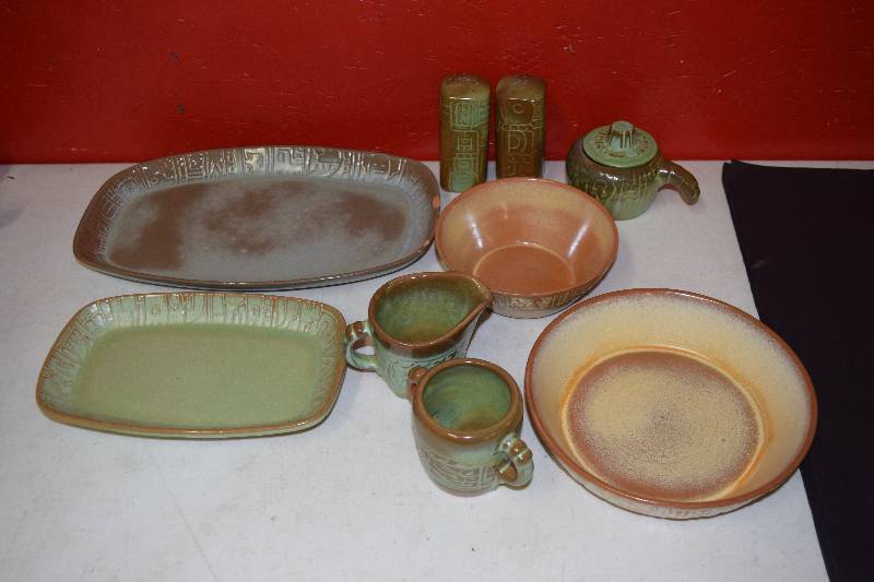 lot 90 image: Frankoma Aztec Dishes