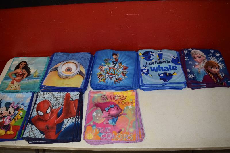 lot 150 image: 72 Tote Bags