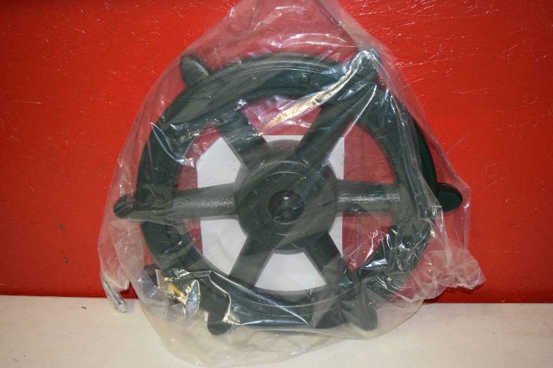 lot 181 image: Gorilla Playsets Large Ships Wheel