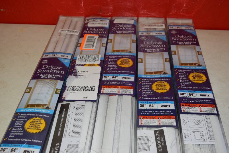 lot 281 image: 5 Deluxe Sundown Mini Blinds